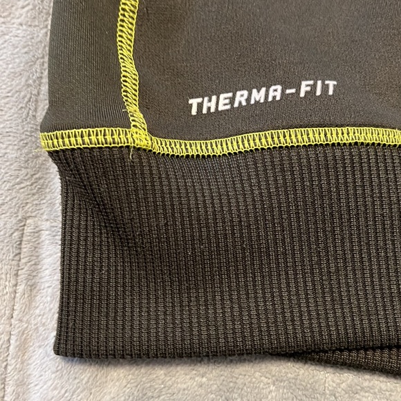 Nike Therma-Fit Hoodie, Hooded Sweatshirt, Jacket, Olive Green, Size M - Picture 6 of 9